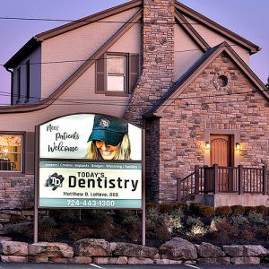 Today's Dentistry Gibsonia - Front of Building Sign
